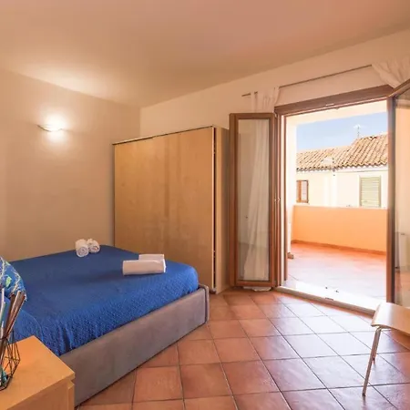 Relaxing Cristal Bedroom Sleeps 5 Persons Lejlighed Santa Teresa Gallura