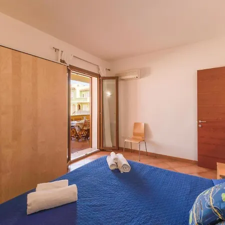 Lejlighed Relaxing Cristal Bedroom Sleeps 5 Persons Santa Teresa Gallura
