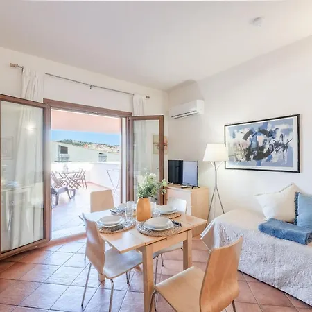 Lejlighed Relaxing Cristal Bedroom Sleeps 5 Persons Santa Teresa Gallura